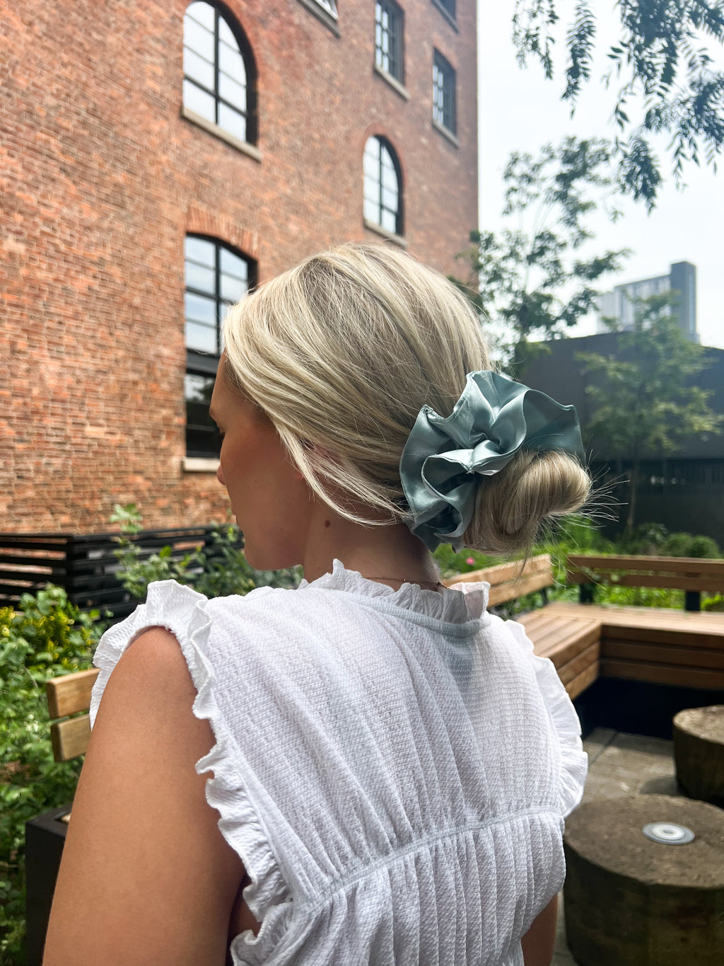 Lola Scrunchie - ocean